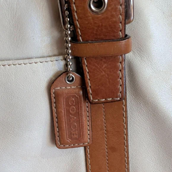 Coach White and Brown Tote Bag - Picture 2 of 11